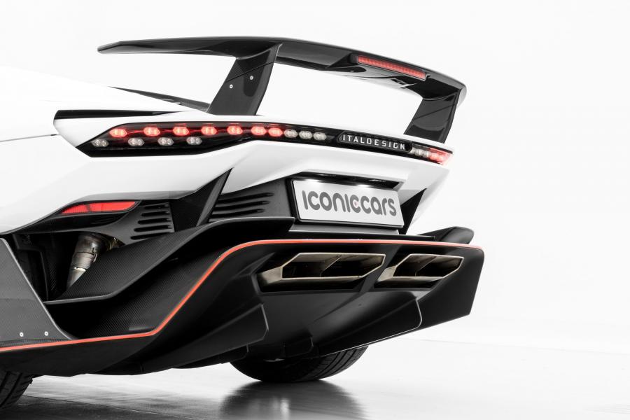 Детали экстерьера ItalDesign Zerouno 2017 года  (фото 35 из 40)